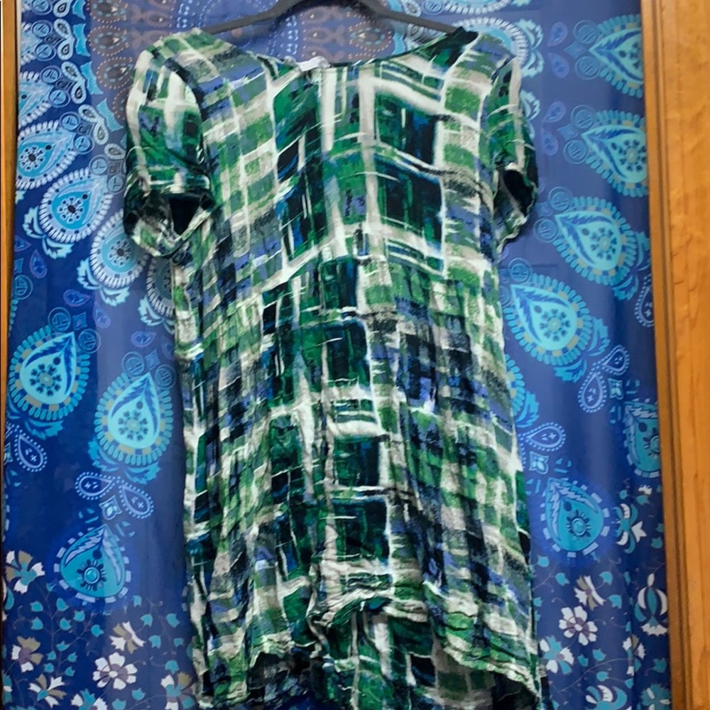 Green patterned dress